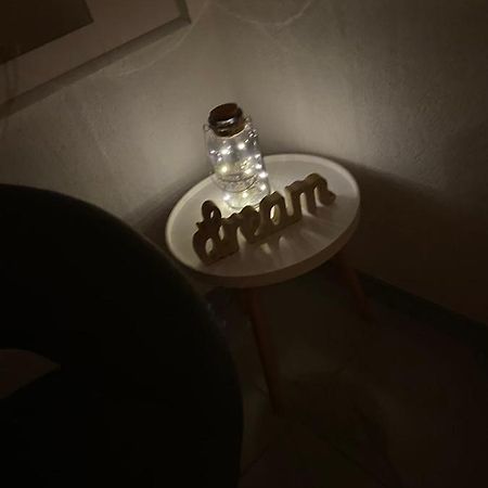 Deluxe Appartamento Tuzla Esterno foto