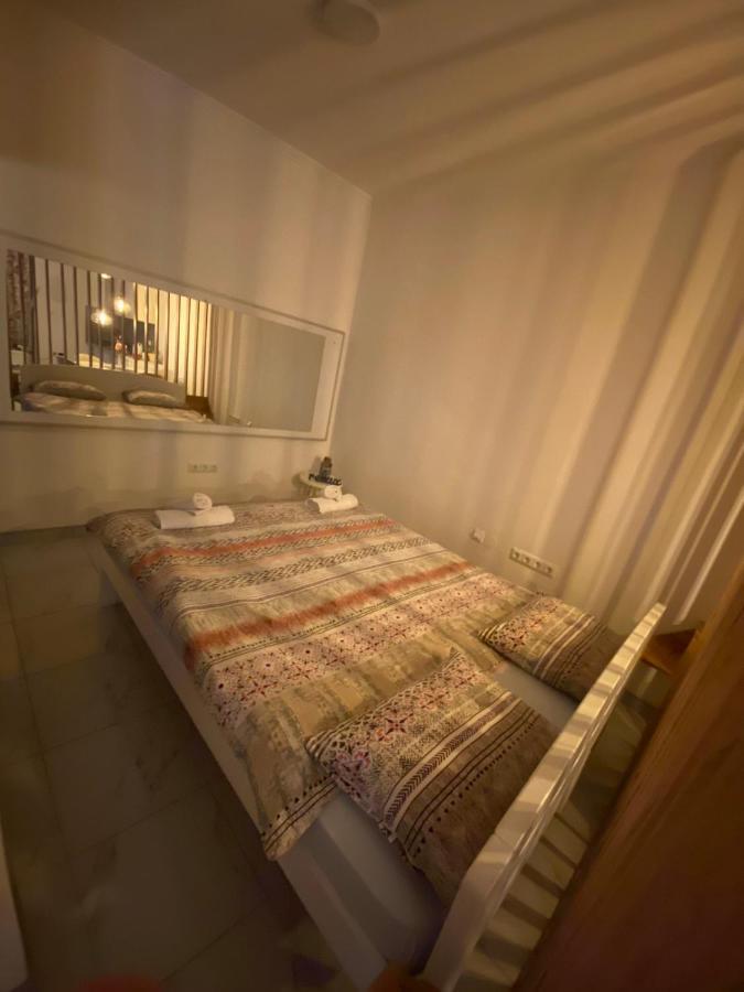 Deluxe Appartamento Tuzla Esterno foto