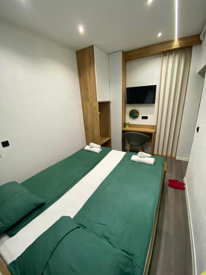Deluxe Appartamento Tuzla Esterno foto