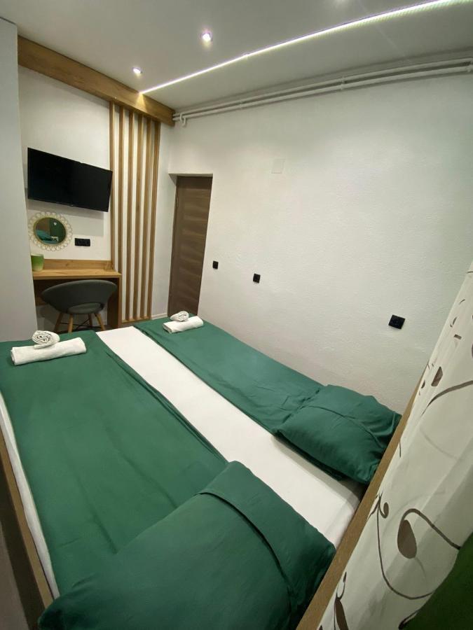 Deluxe Appartamento Tuzla Esterno foto
